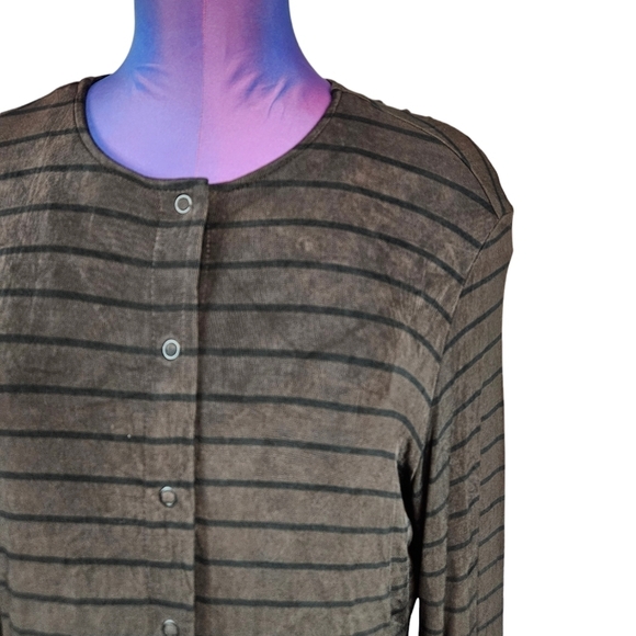 Chico's Travelers Brown & Black Striped Front Snap Cardigan Size Medium D103 - Picture 2 of 8